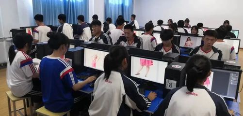 運(yùn)城龍翔高級技工學(xué)校2024年招生簡章 計(jì)算機(jī)軟硬件技術(shù)開發(fā)專業(yè)